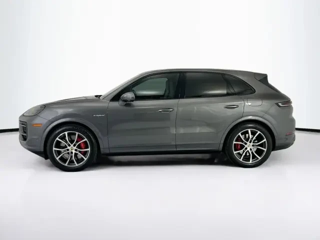 2024 Porsche 9Y0/9Y3 Cayenne S - Image 14 of 31