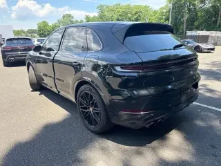 2024 Porsche 9Y0/9Y3 Cayenne - Image 21 of 31