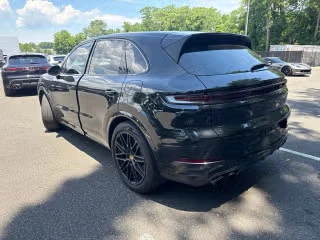 2024 Porsche 9Y0/9Y3 Cayenne - Image 17 of 31