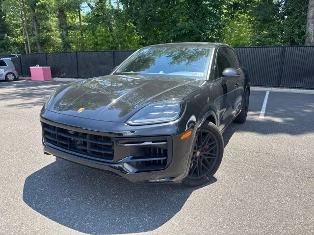 2024 Porsche 9Y0/9Y3 Cayenne - Image 2 of 31