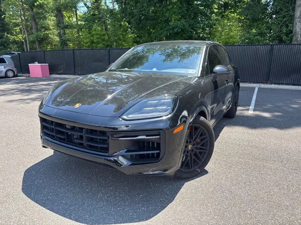 2024 Porsche 9Y0/9Y3 Cayenne - Image 3 of 31