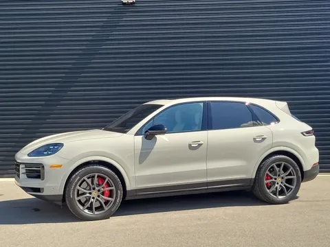 2024 Porsche Cayenne S