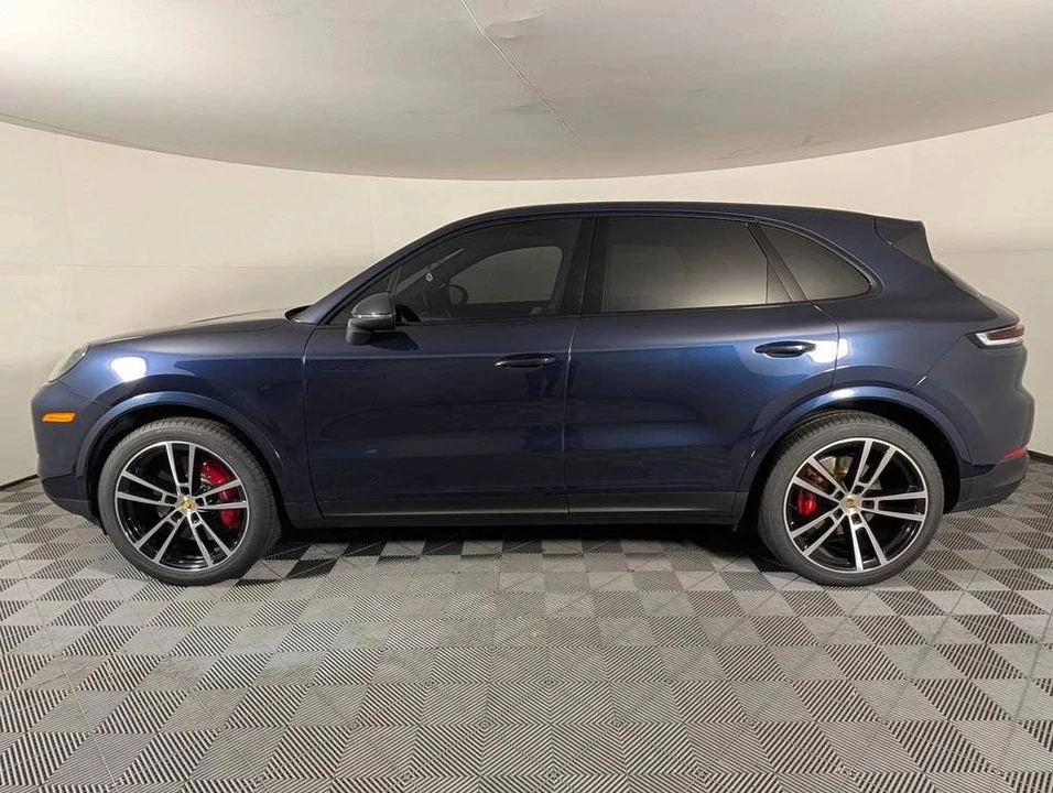 2024 Porsche 9Y0/9Y3 Cayenne S - Image 2 of 5