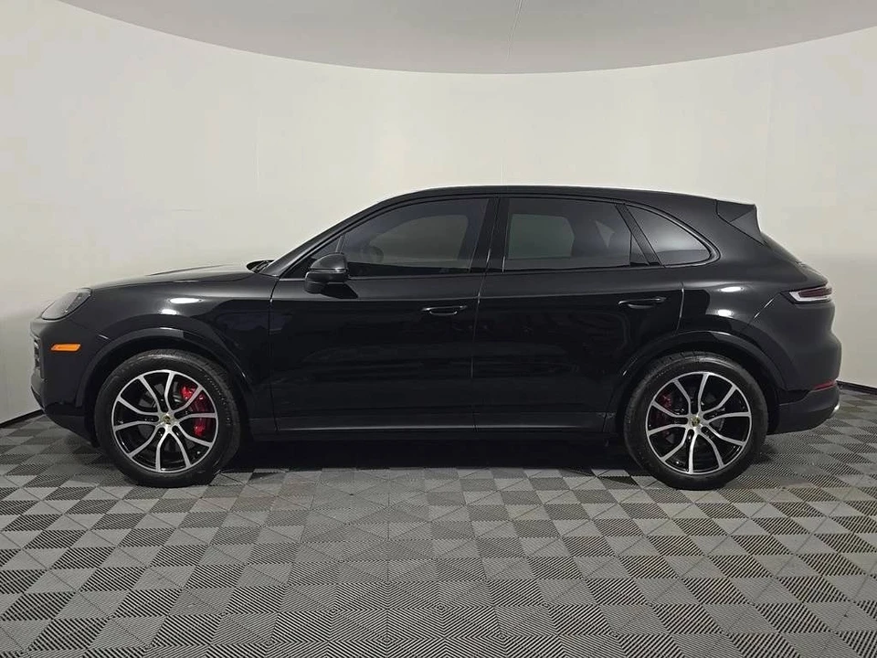 2024 Porsche 9Y0/9Y3 Cayenne S - Image 2 of 5