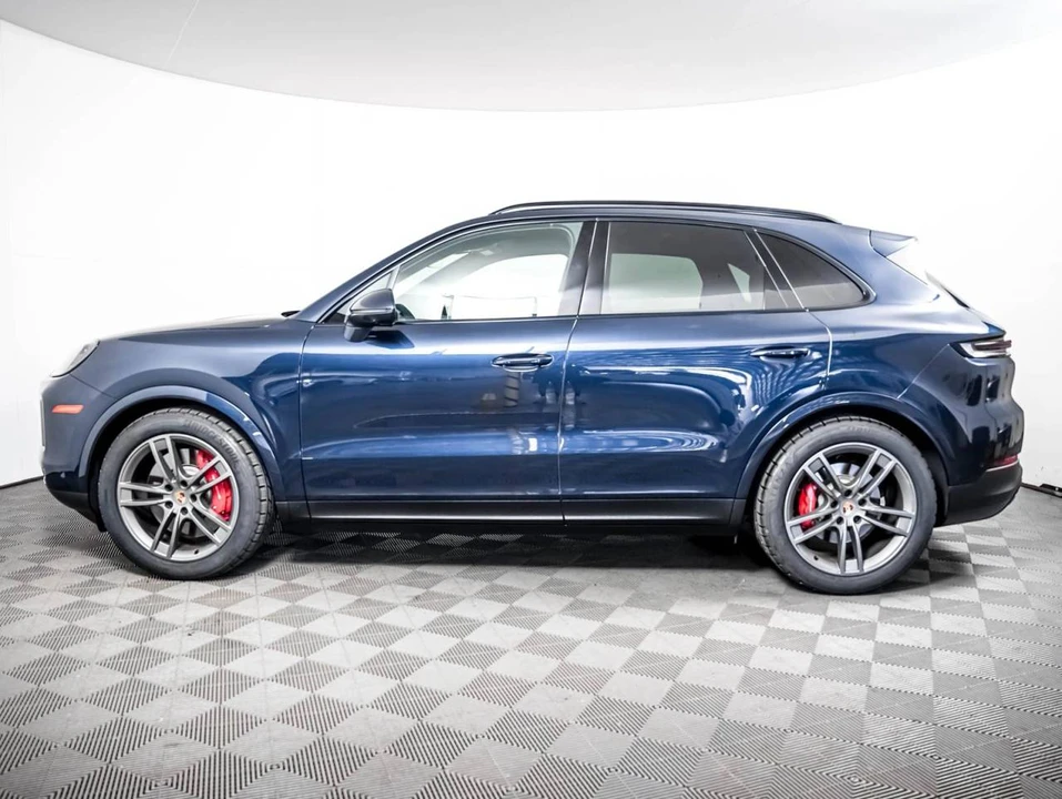 2024 Porsche 9Y0/9Y3 Cayenne S - Image 2 of 5