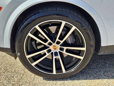 2024 Porsche Cayenne S Platinum Edition Sport Utility 4D