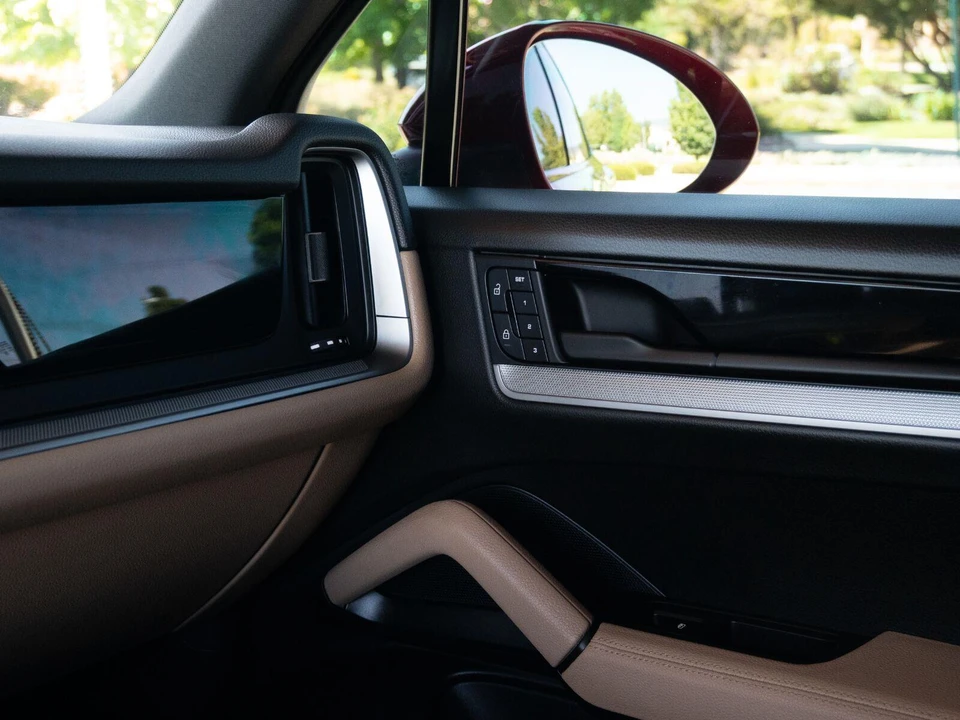 2024 Porsche 9Y0/9Y3 Cayenne S - Image 17 of 28