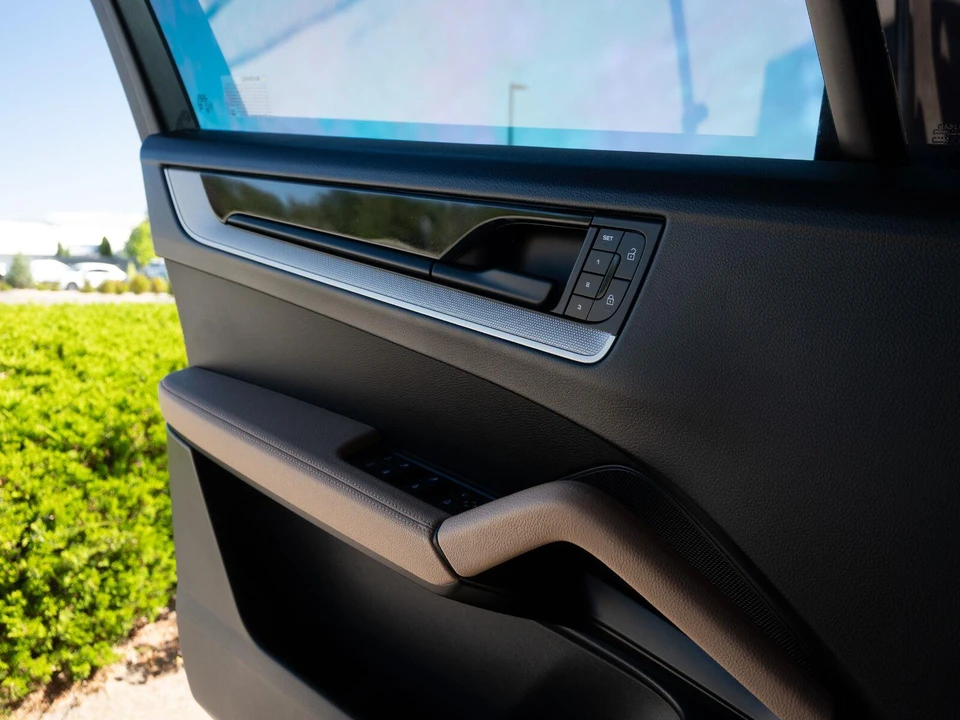 2024 Porsche 9Y0/9Y3 Cayenne S - Image 18 of 28