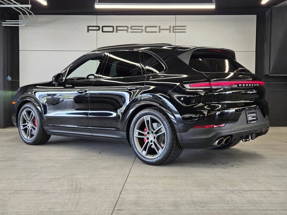 2024 Porsche 9Y0/9Y3 Cayenne S - Image 3 of 4