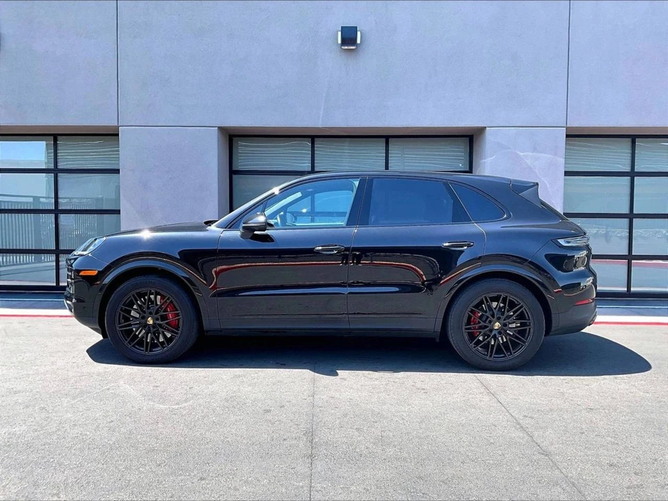 2024 Porsche 9Y0/9Y3 Cayenne S - Image 2 of 4