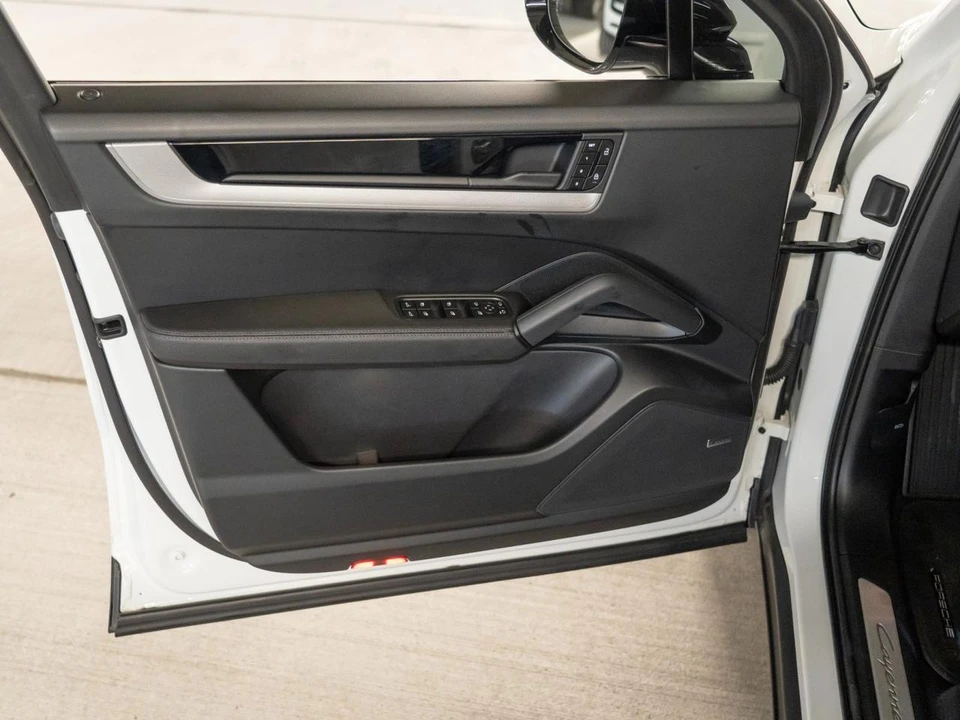 2024 Porsche 9Y0/9Y3 Cayenne S - Image 16 of 28