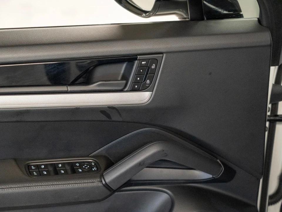 2024 Porsche 9Y0/9Y3 Cayenne S - Image 17 of 28