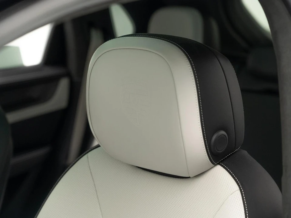 2024 Porsche 9Y0/9Y3 Cayenne S - Image 16 of 29