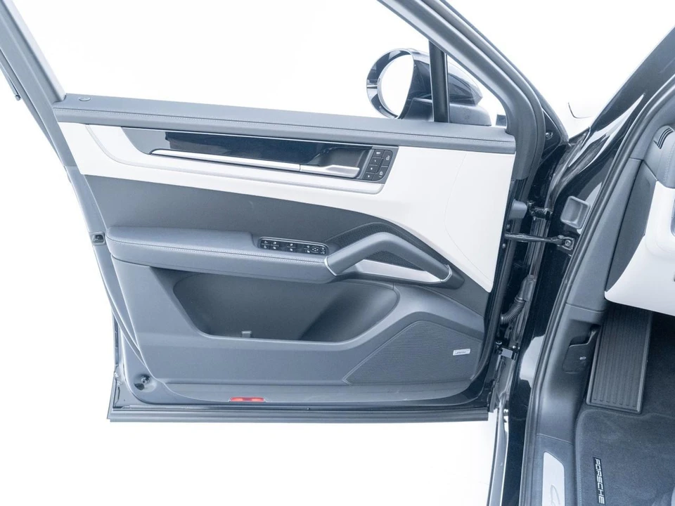 2024 Porsche 9Y0/9Y3 Cayenne S - Image 18 of 29