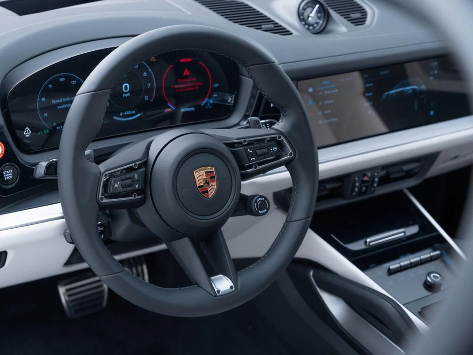 2024 Porsche 9Y0/9Y3 Cayenne S - Image 17 of 29