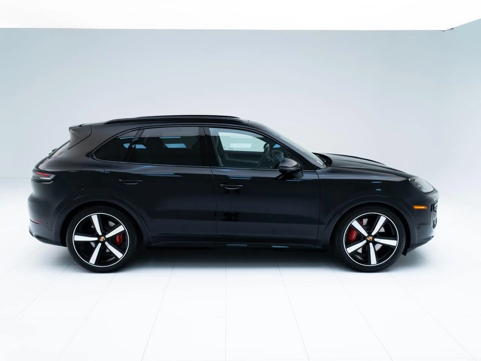 2024 Porsche 9Y0/9Y3 Cayenne S - Image 9 of 29
