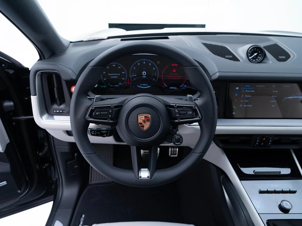 2024 Porsche 9Y0/9Y3 Cayenne S - Image 29 of 29