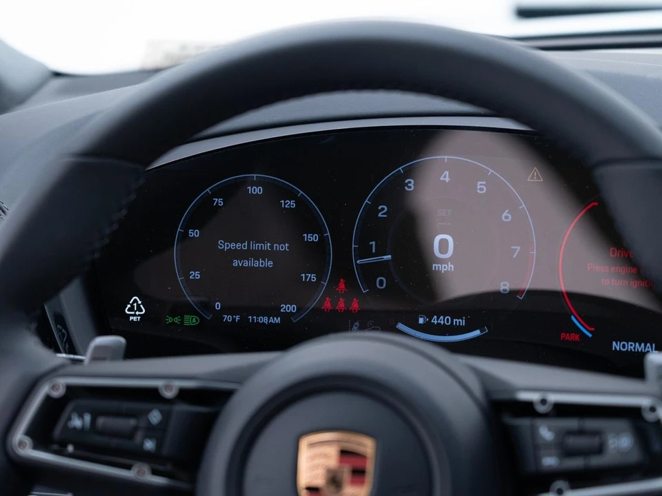 2024 Porsche 9Y0/9Y3 Cayenne S - Image 28 of 29