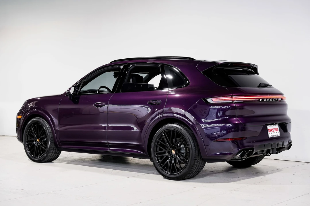 2024 Porsche 9Y0/9Y3 Cayenne S - Image 9 of 12