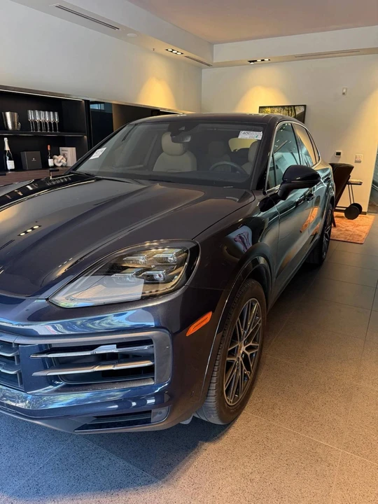 2024 Porsche 9Y0/9Y3 Cayenne S - Image 2 of 4
