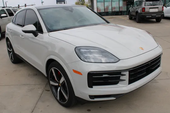 2024 Porsche Cayenne S
