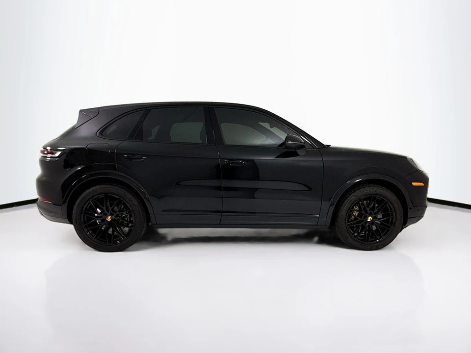 2024 Porsche 9Y0/9Y3 Cayenne - Image 8 of 12