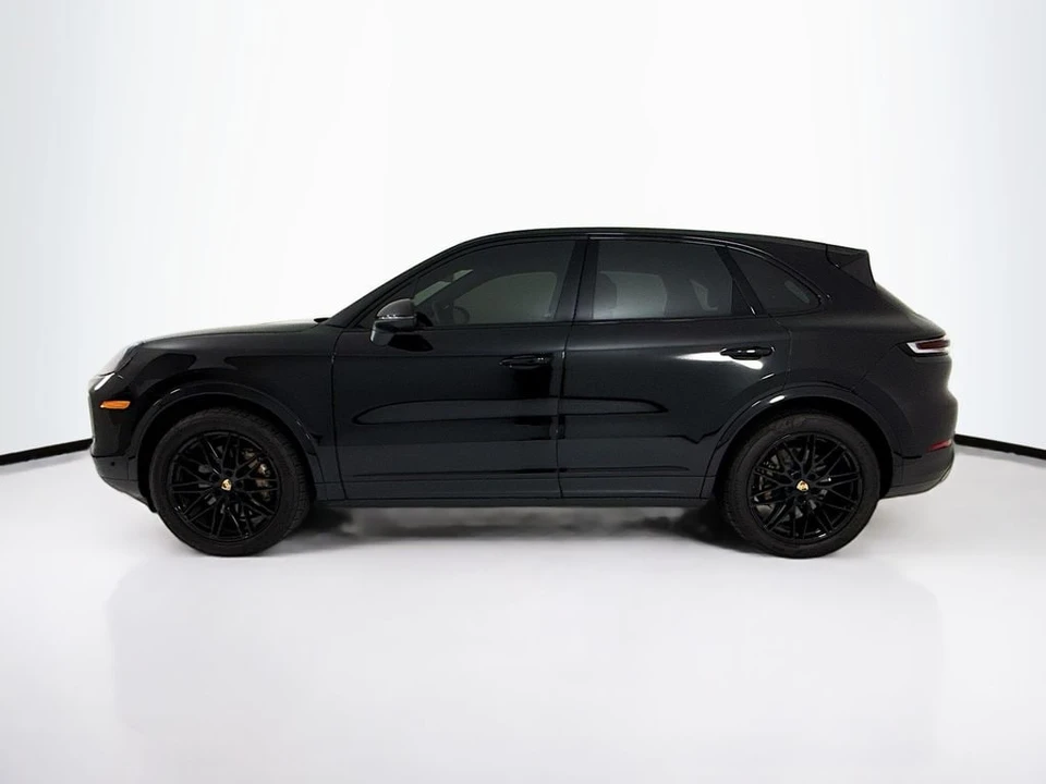 2024 Porsche 9Y0/9Y3 Cayenne - Image 2 of 12
