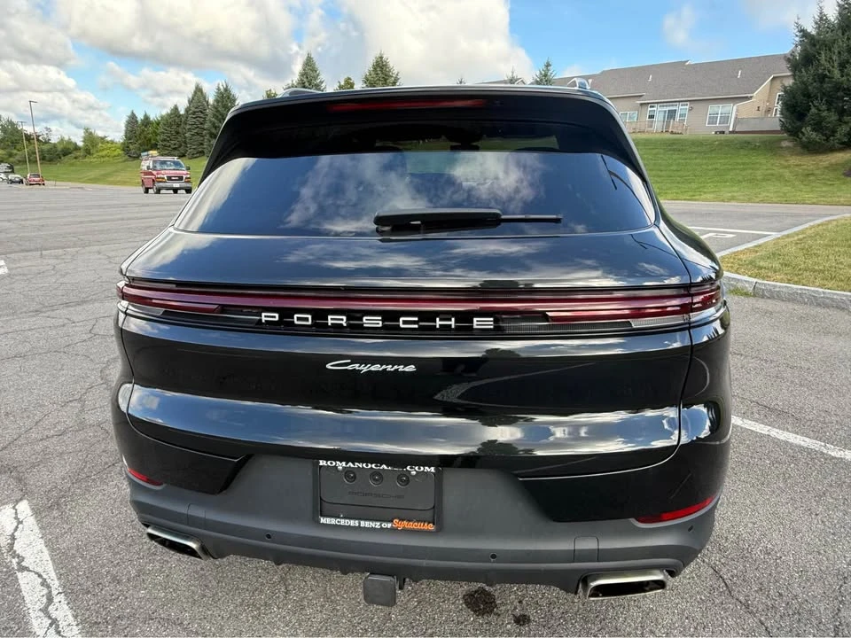 2024 Porsche 9Y0/9Y3 Cayenne - Image 5 of 11