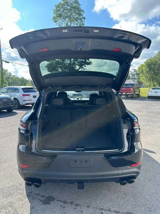 2024 Porsche 9Y0/9Y3 Cayenne - Image 19 of 20