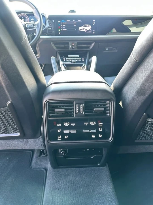 2024 Porsche 9Y0/9Y3 Cayenne - Image 18 of 20