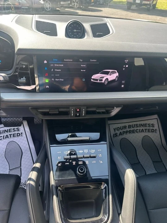 2024 Porsche 9Y0/9Y3 Cayenne - Image 14 of 20