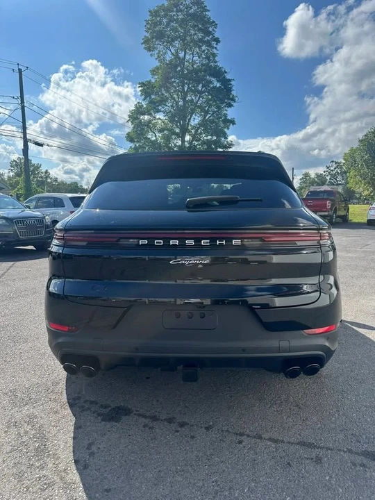2024 Porsche 9Y0/9Y3 Cayenne - Image 6 of 20