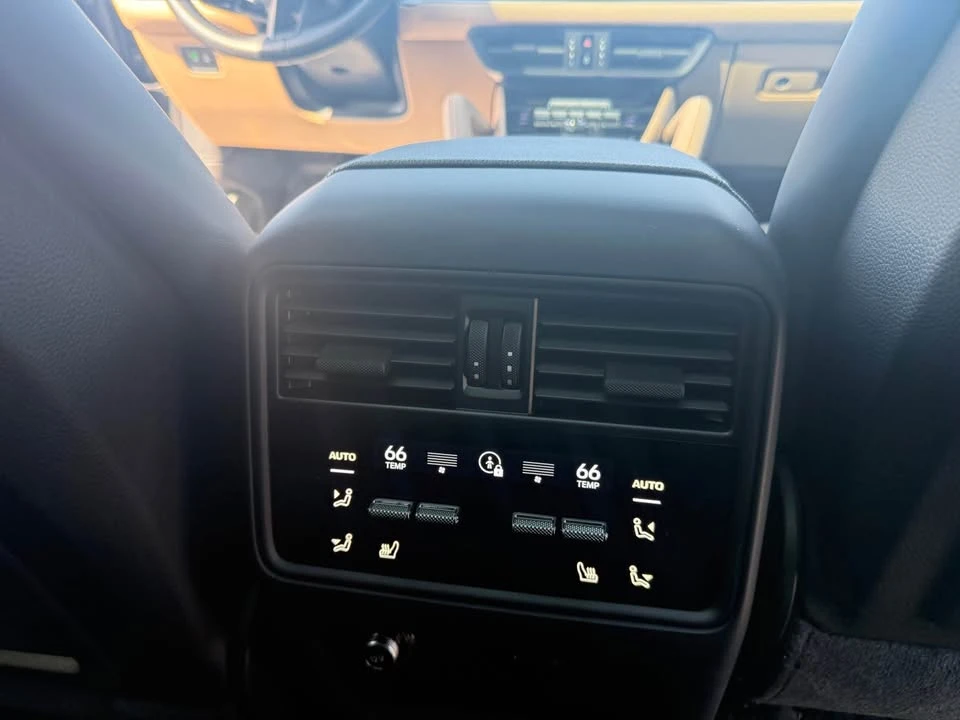 2024 Porsche 9Y0/9Y3 Cayenne - Image 6 of 11