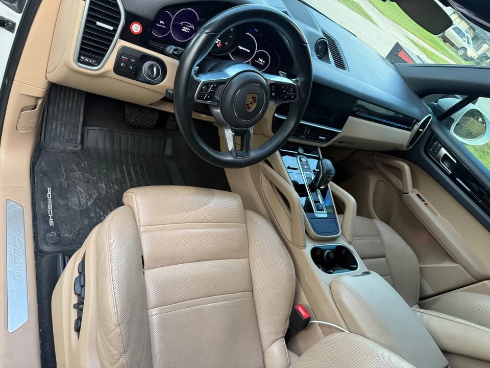 2024 Porsche 9Y0/9Y3 Cayenne - Image 2 of 8