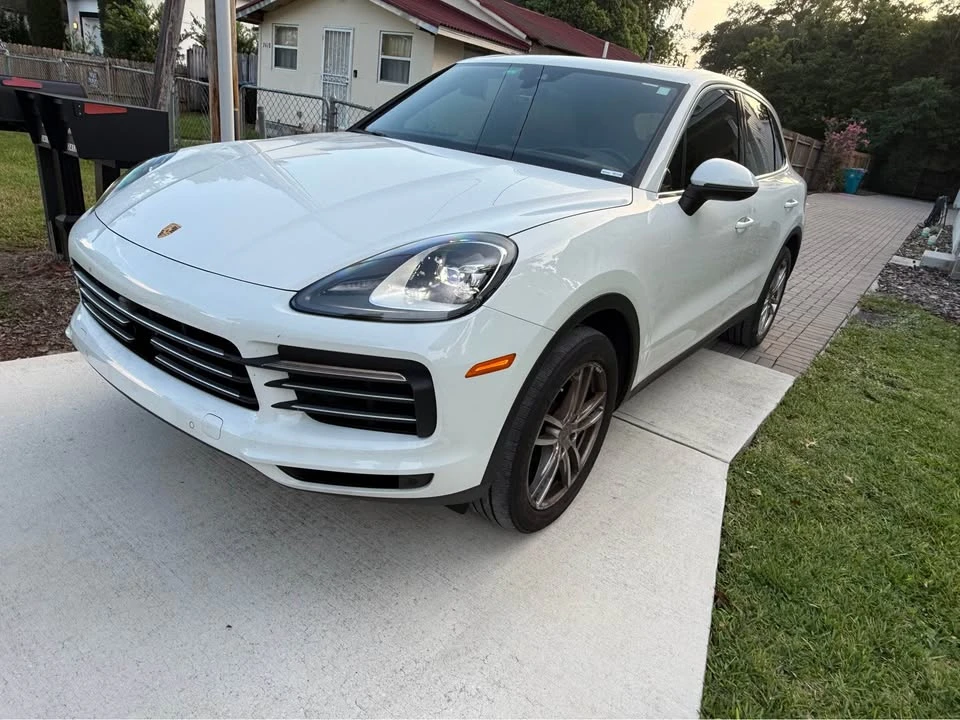2024 Porsche 9Y0/9Y3 Cayenne - Image 4 of 8