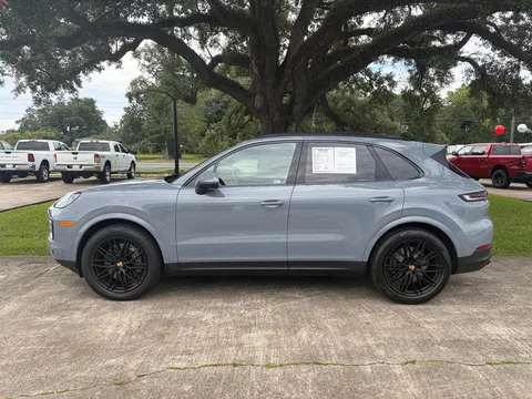 2024 Porsche Cayenne Sport Utility 4D