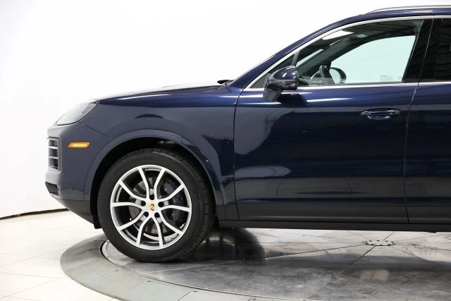 2024 Porsche 9Y0/9Y3 Cayenne - Image 7 of 21