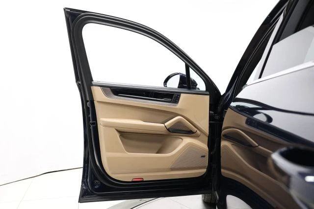 2024 Porsche 9Y0/9Y3 Cayenne - Image 10 of 21