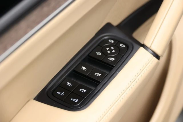 2024 Porsche 9Y0/9Y3 Cayenne - Image 12 of 21