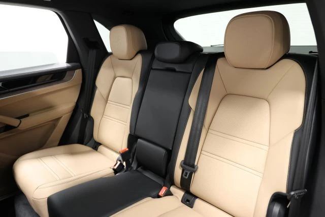 2024 Porsche 9Y0/9Y3 Cayenne - Image 3 of 21