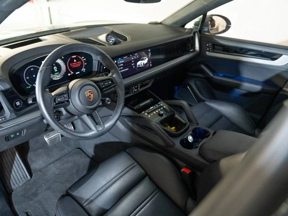 2024 Porsche 9Y0/9Y3 Cayenne Coupe - Image 4 of 5