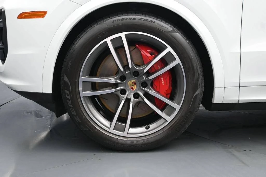 2024 Porsche 9Y0/9Y3 Cayenne Coupe - Image 5 of 5