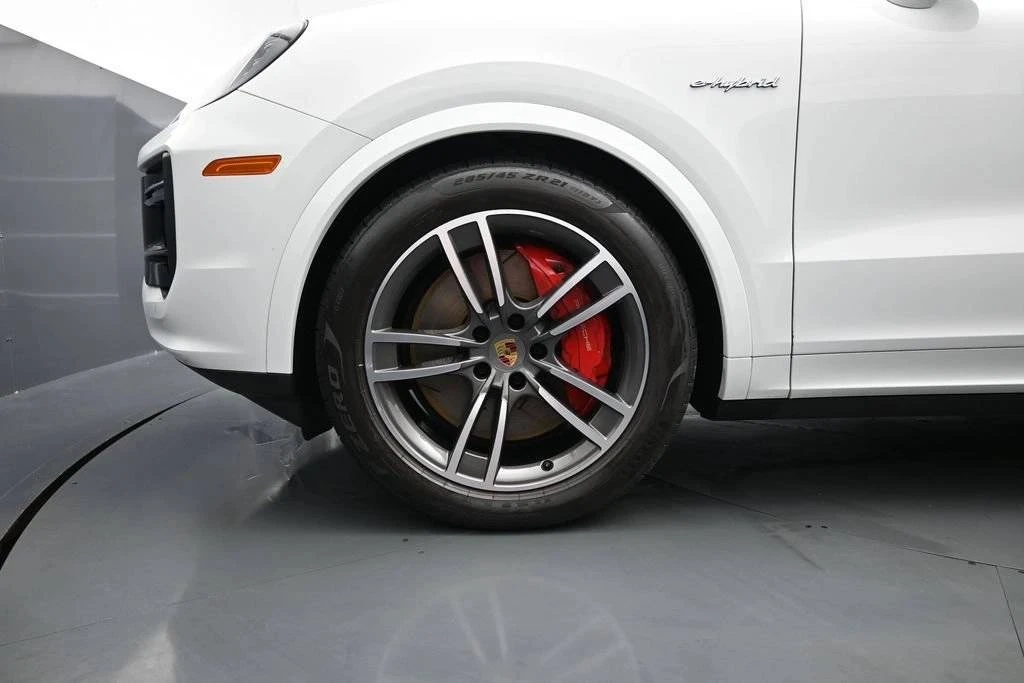 2024 Porsche 9Y0/9Y3 Cayenne Coupe - Image 4 of 5