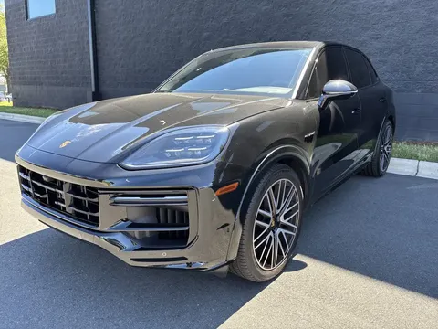 2024 Porsche Cayenne Turbo E-Hybrid