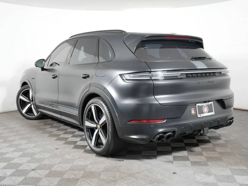 2024 Porsche 9Y0/9Y3 Cayenne - Image 3 of 5