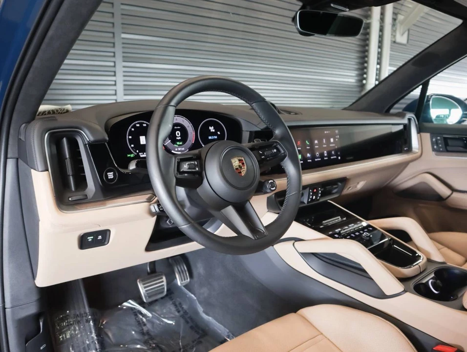 2024 Porsche 9Y0/9Y3 Cayenne Turbo - Image 4 of 4