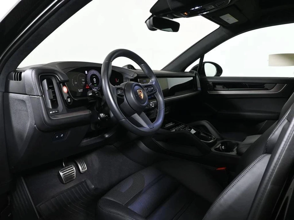 2024 Porsche 9Y0/9Y3 Cayenne Turbo - Image 4 of 4