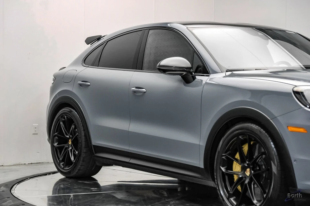 2024 Porsche 9Y0/9Y3 Cayenne Turbo GT - Image 26 of 31