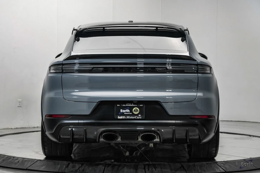 2024 Porsche 9Y0/9Y3 Cayenne Turbo GT - Image 12 of 31