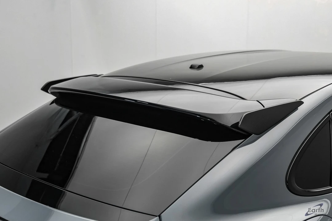 2024 Porsche 9Y0/9Y3 Cayenne Turbo GT - Image 16 of 31